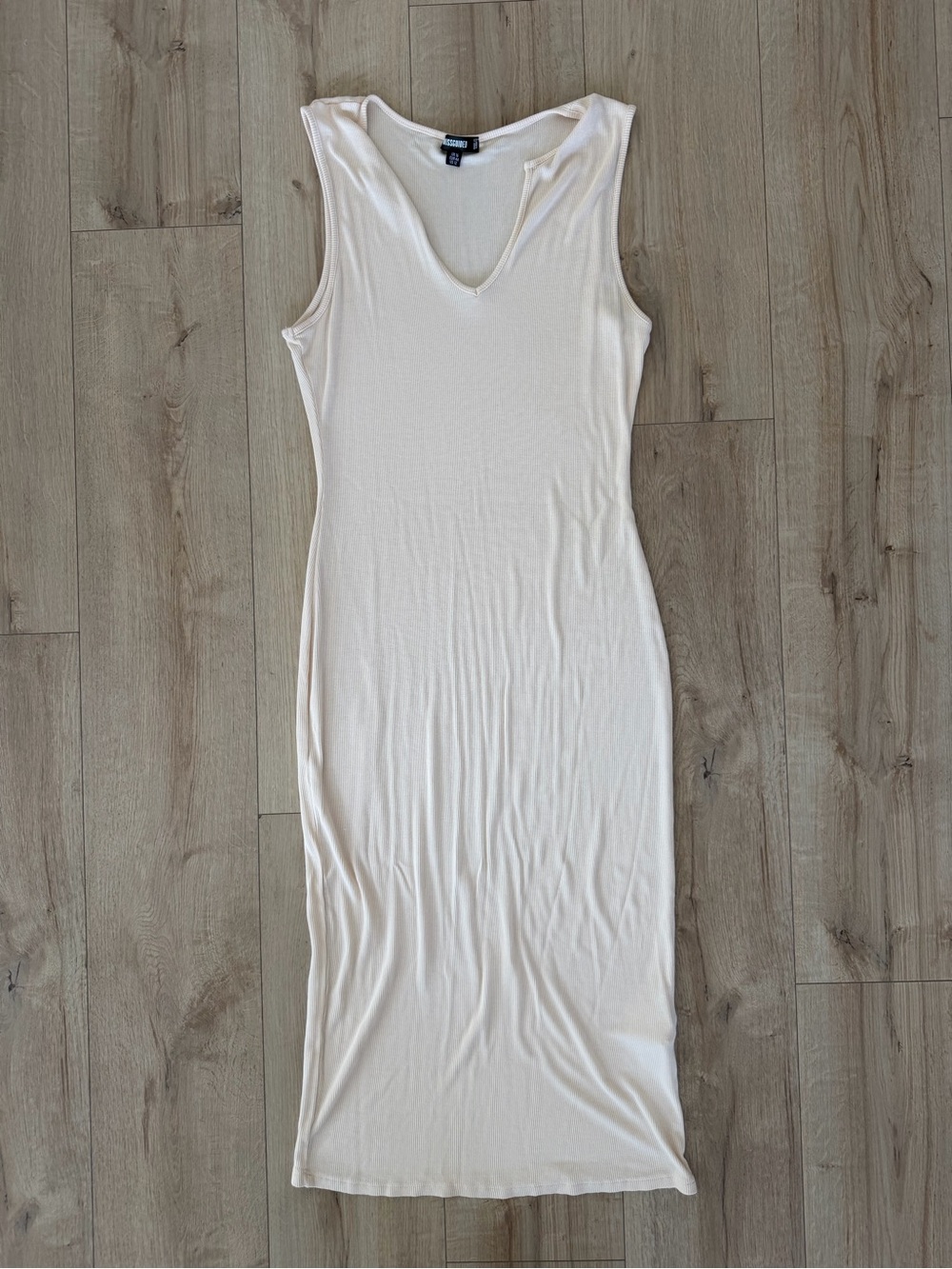 Missguided Cream Sleeveless Maxi V-Neck Dress